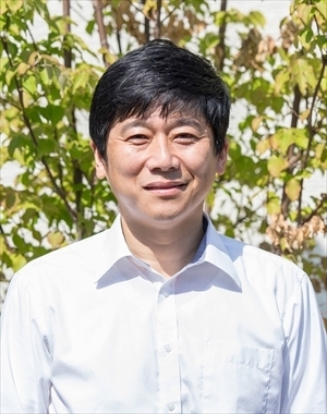髙野 伸康