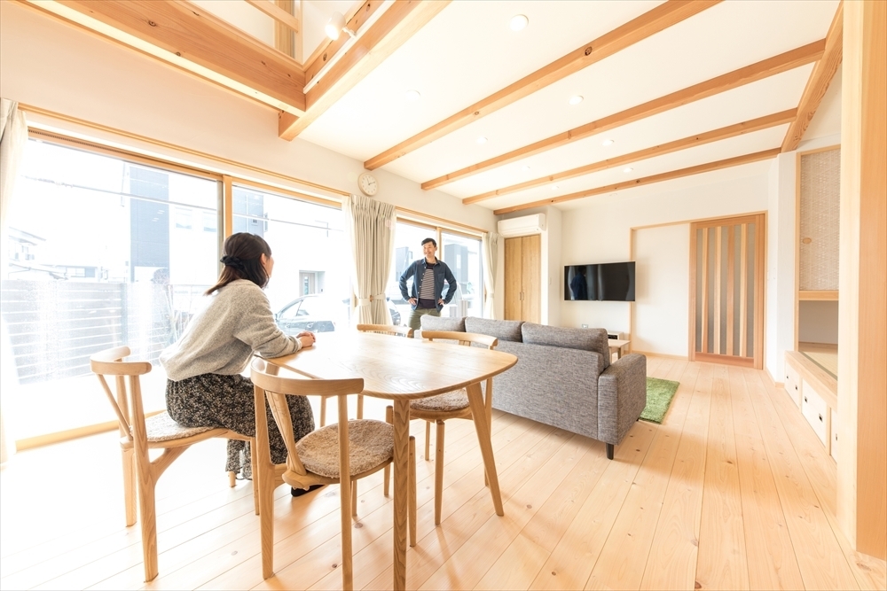 HIKARI リビングチェア テーブルセット 光あふれるリビングで過ごす