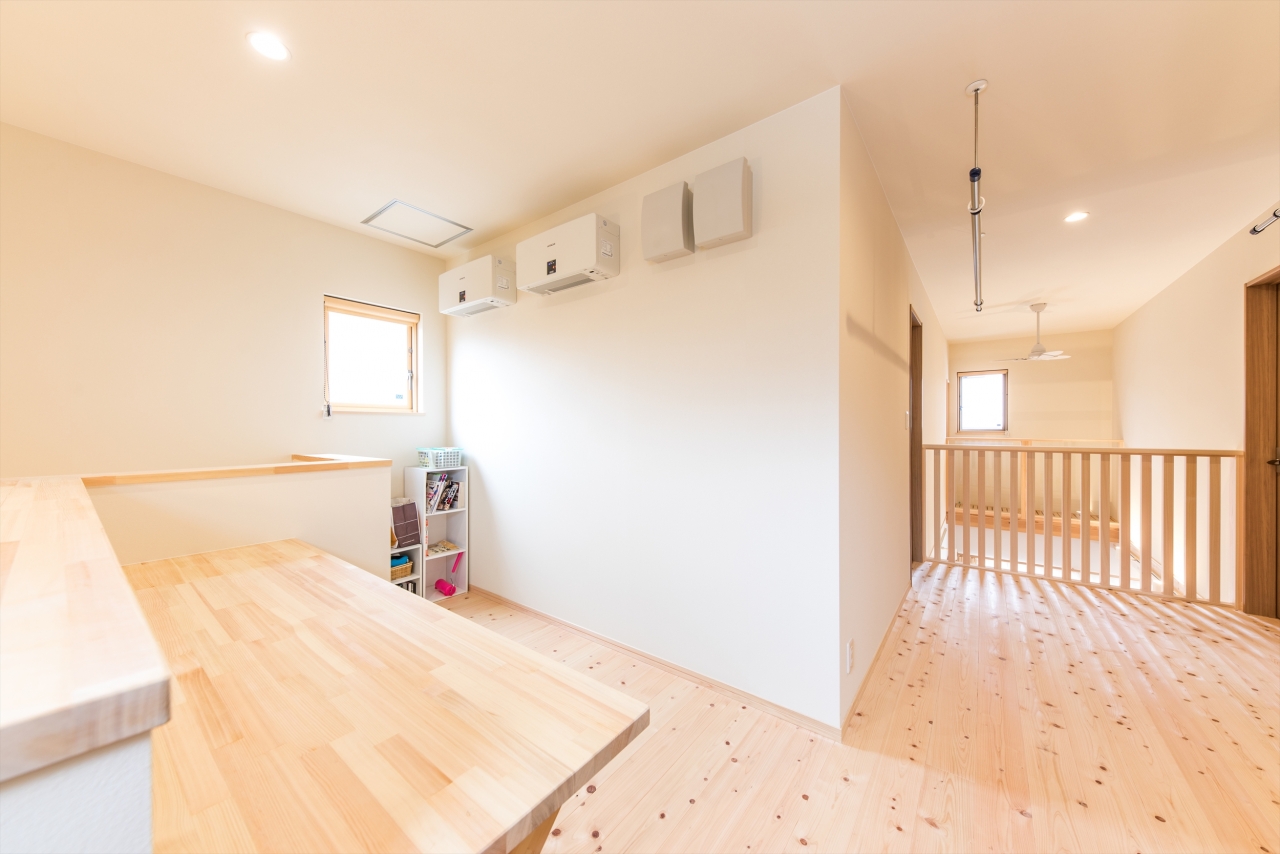 子どもが楽しく遊びまわる小上がりのある家 - 施工事例 土間のある家の福工房｜静岡・愛知・神奈川・埼玉の住宅会社